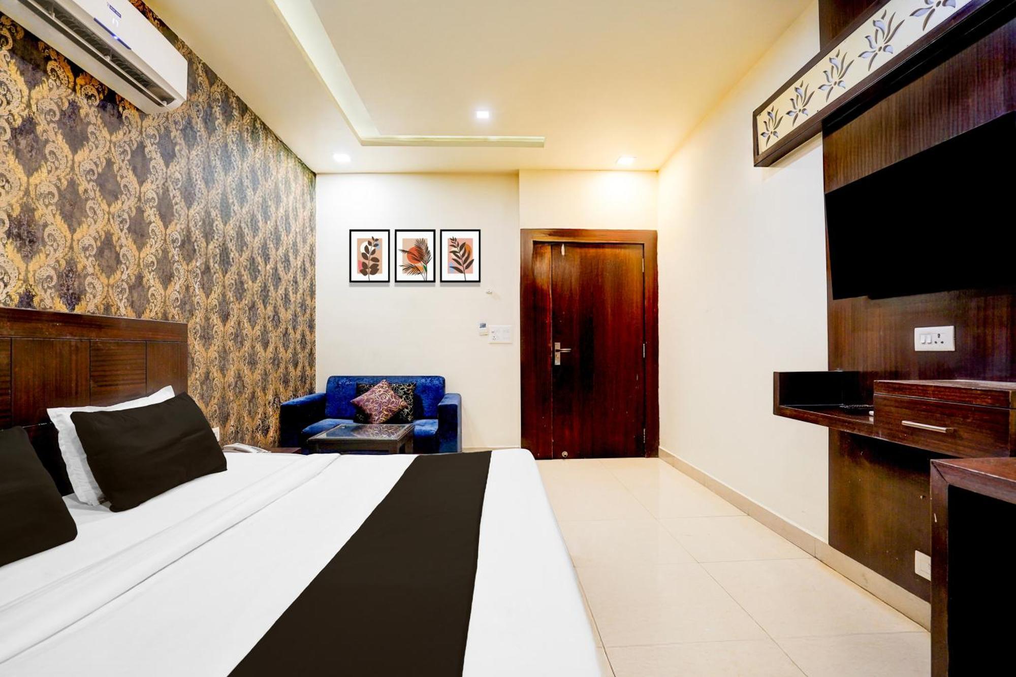 Super Townhouse Lalghati Near Airport Bhopal Buitenkant foto
