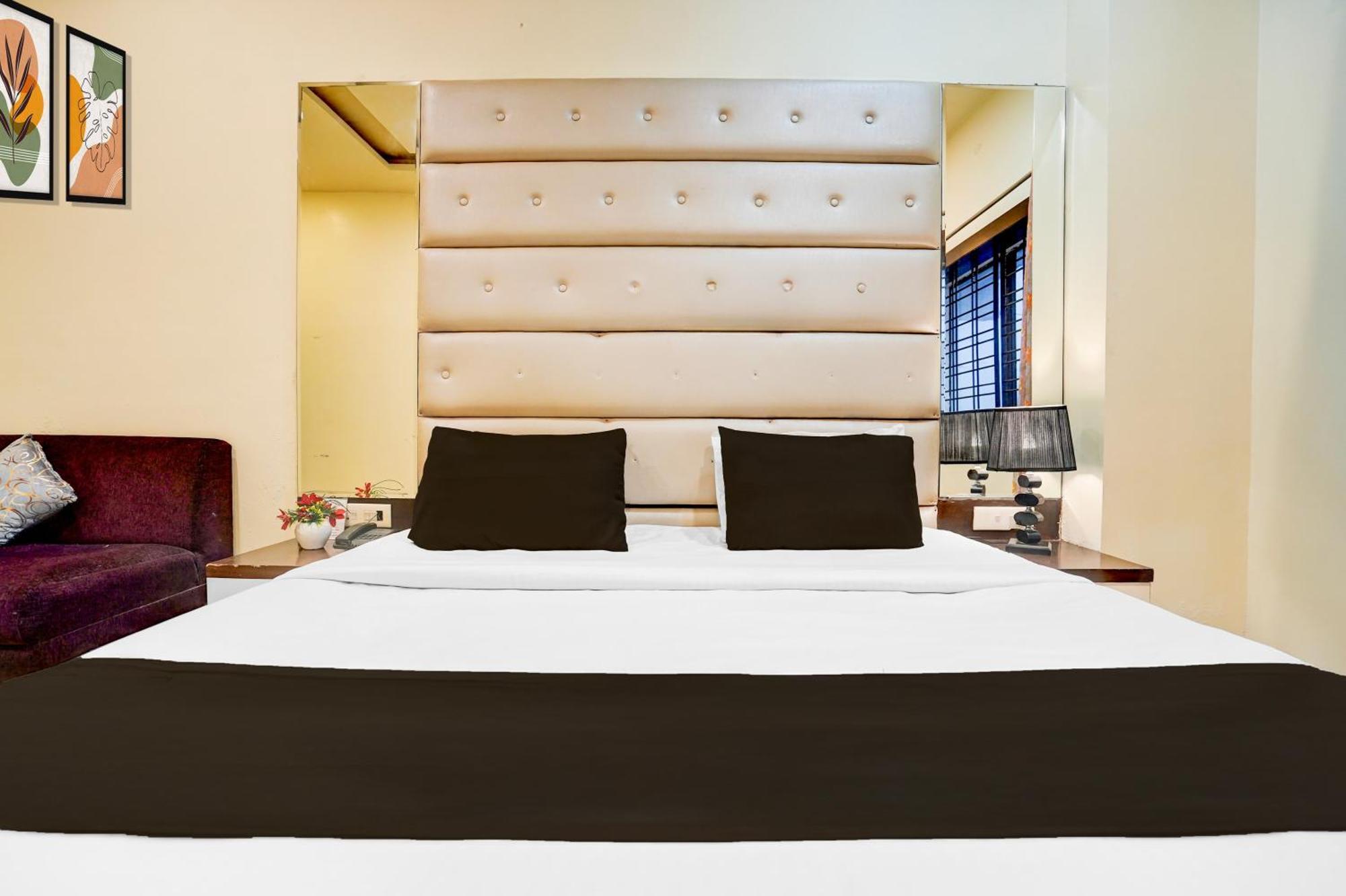 Super Townhouse Lalghati Near Airport Bhopal Buitenkant foto
