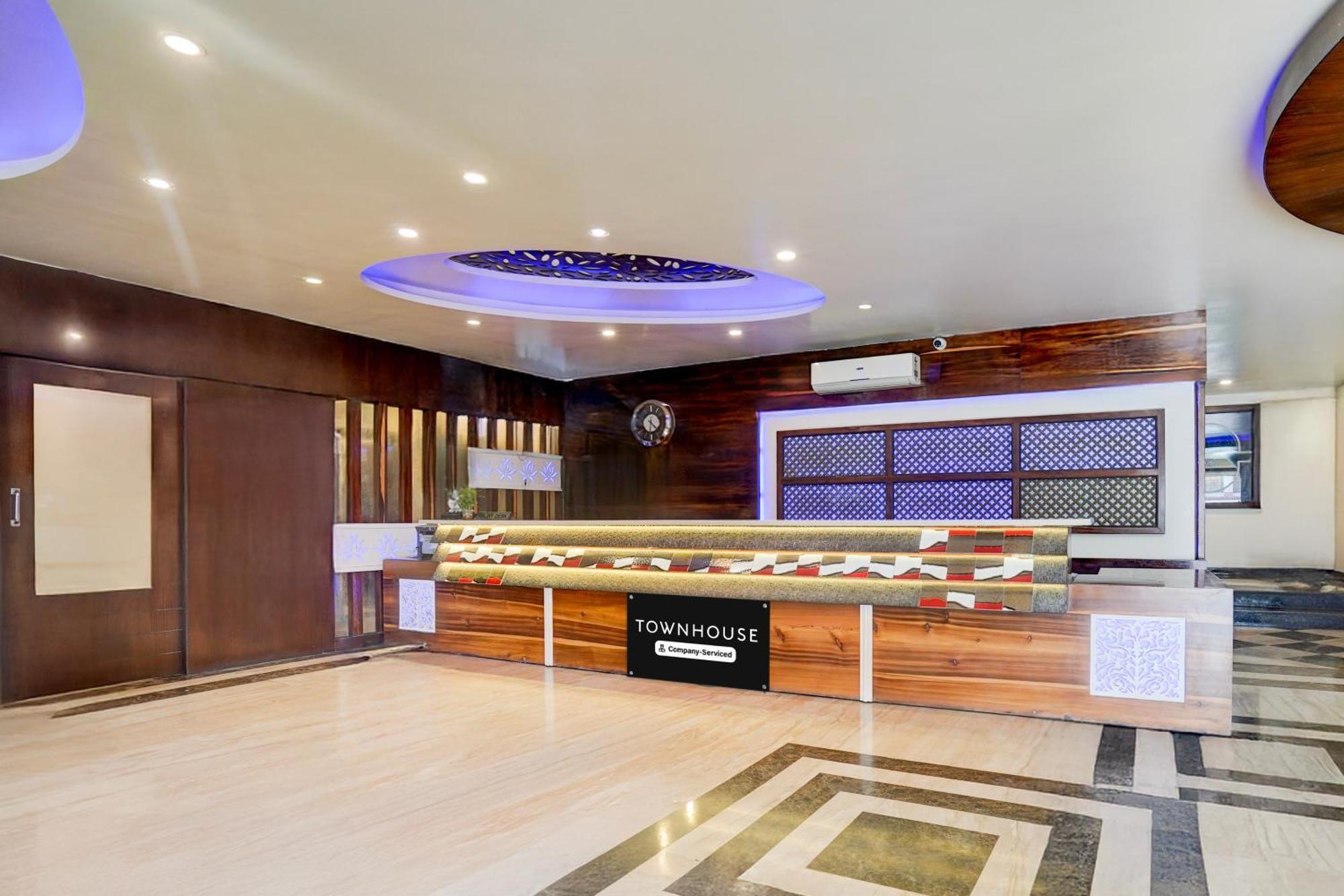 Super Townhouse Lalghati Near Airport Bhopal Buitenkant foto