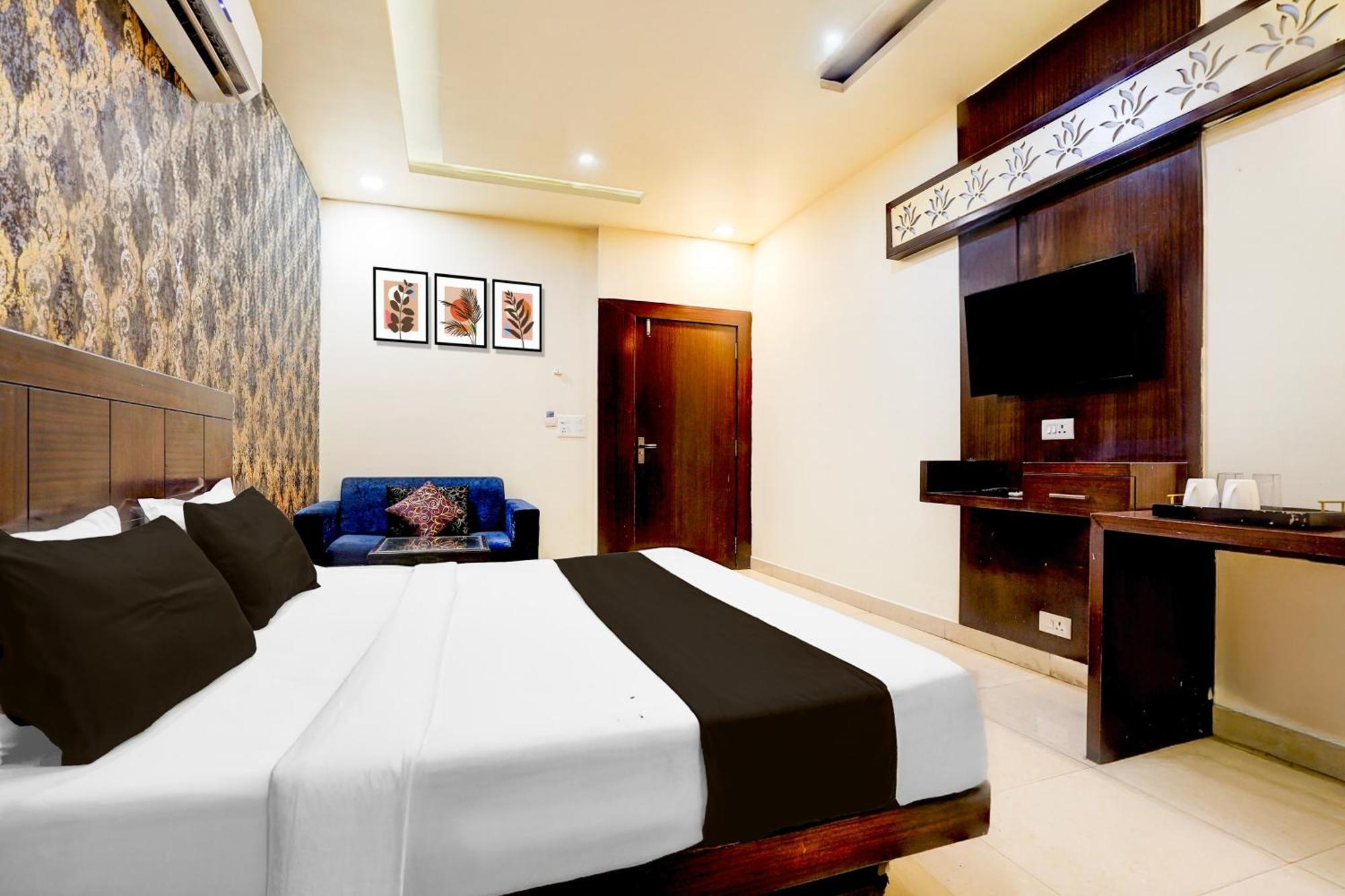 Super Townhouse Lalghati Near Airport Bhopal Buitenkant foto